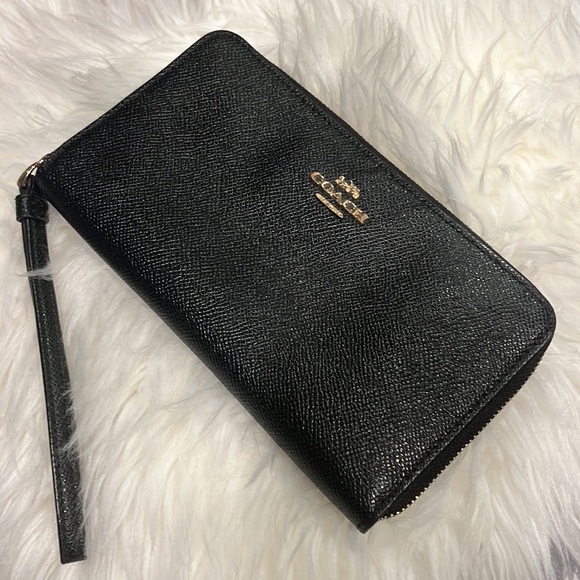Coach Long Leather Zip Around Black Wristlet/Wallet - Picture 1 of 4